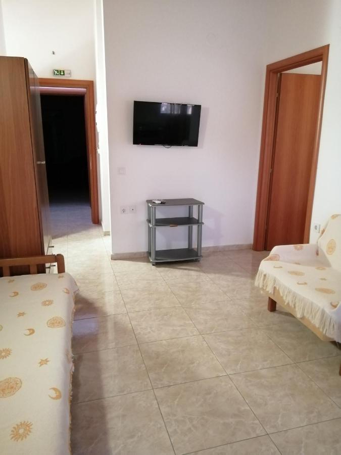 Irini Apartments Keramotí Buitenkant foto