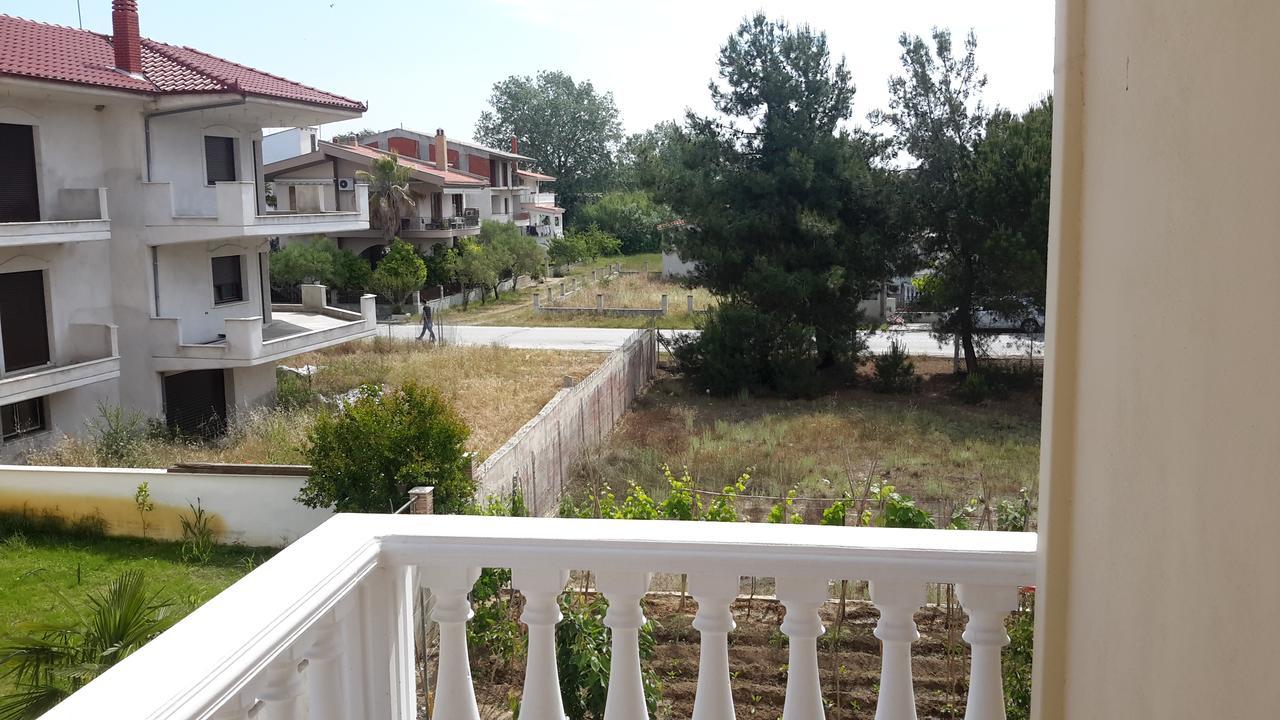 Irini Apartments Keramotí Buitenkant foto