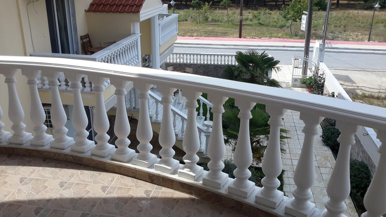 Irini Apartments Keramotí Buitenkant foto